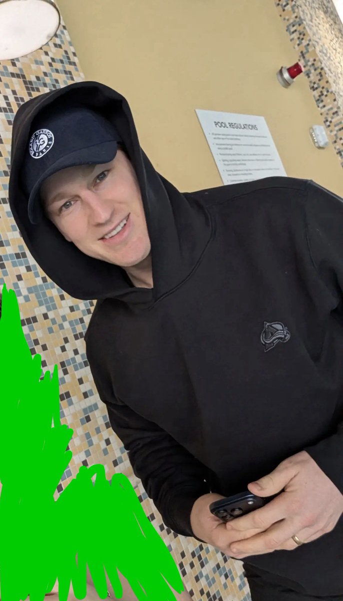 twilightnatemac's tweet photo. AWWWWWWW https://t.co/bbOkfSScZo
