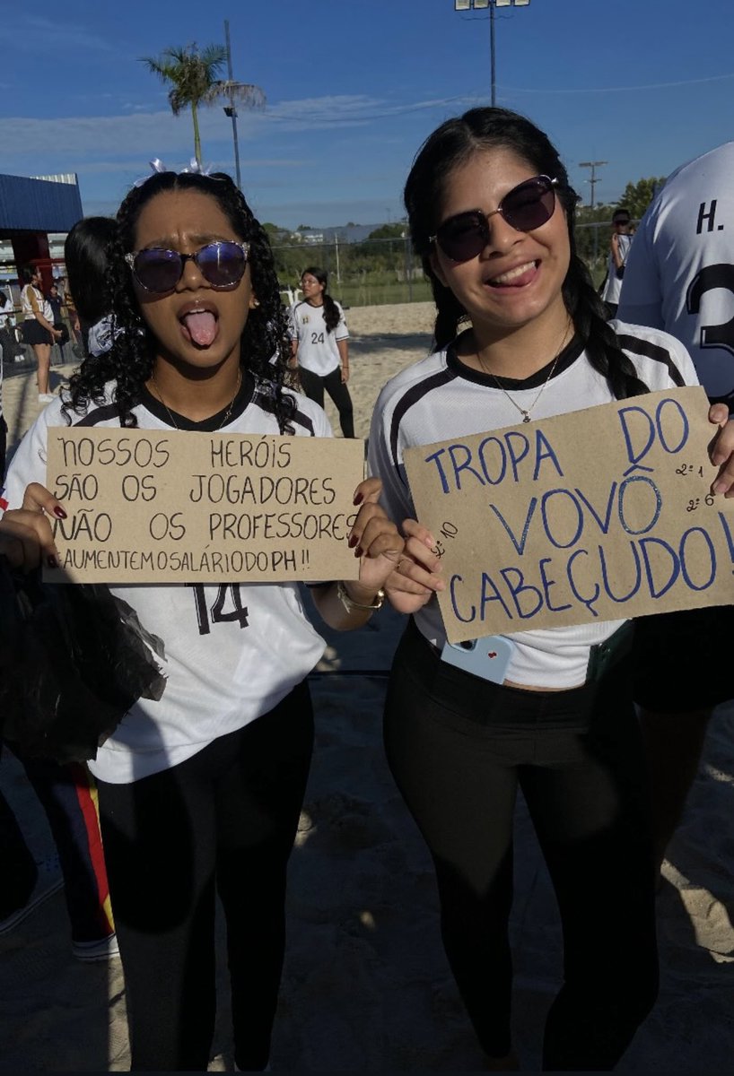 lositre's tweet photo. sem choro que a melhor segunda serie dessa escola ja passou https://t.co/GtF1OYARgR