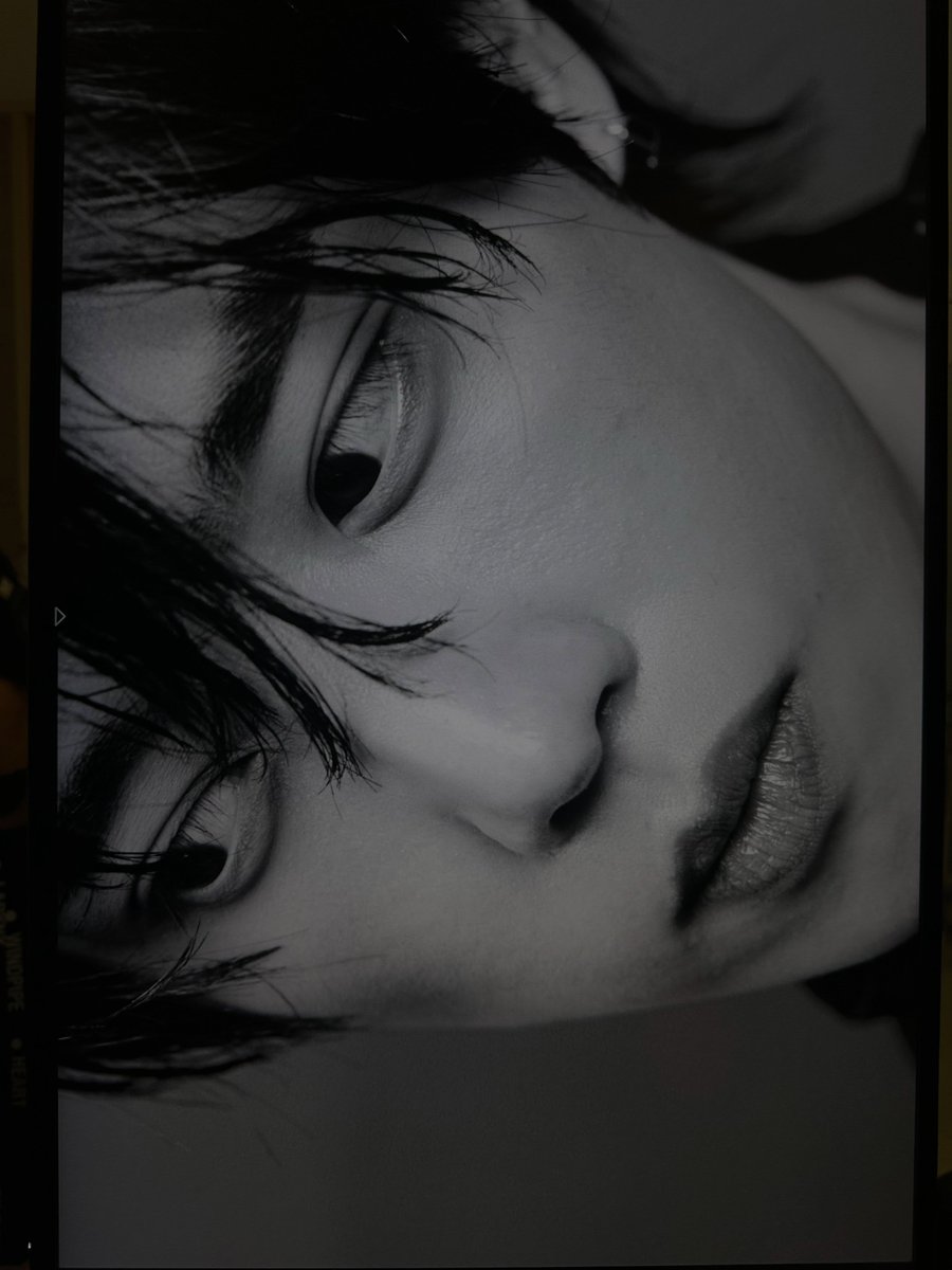 dailytbzsketch's tweet photo. close up sunwooo https://t.co/LT6p4KEXN4