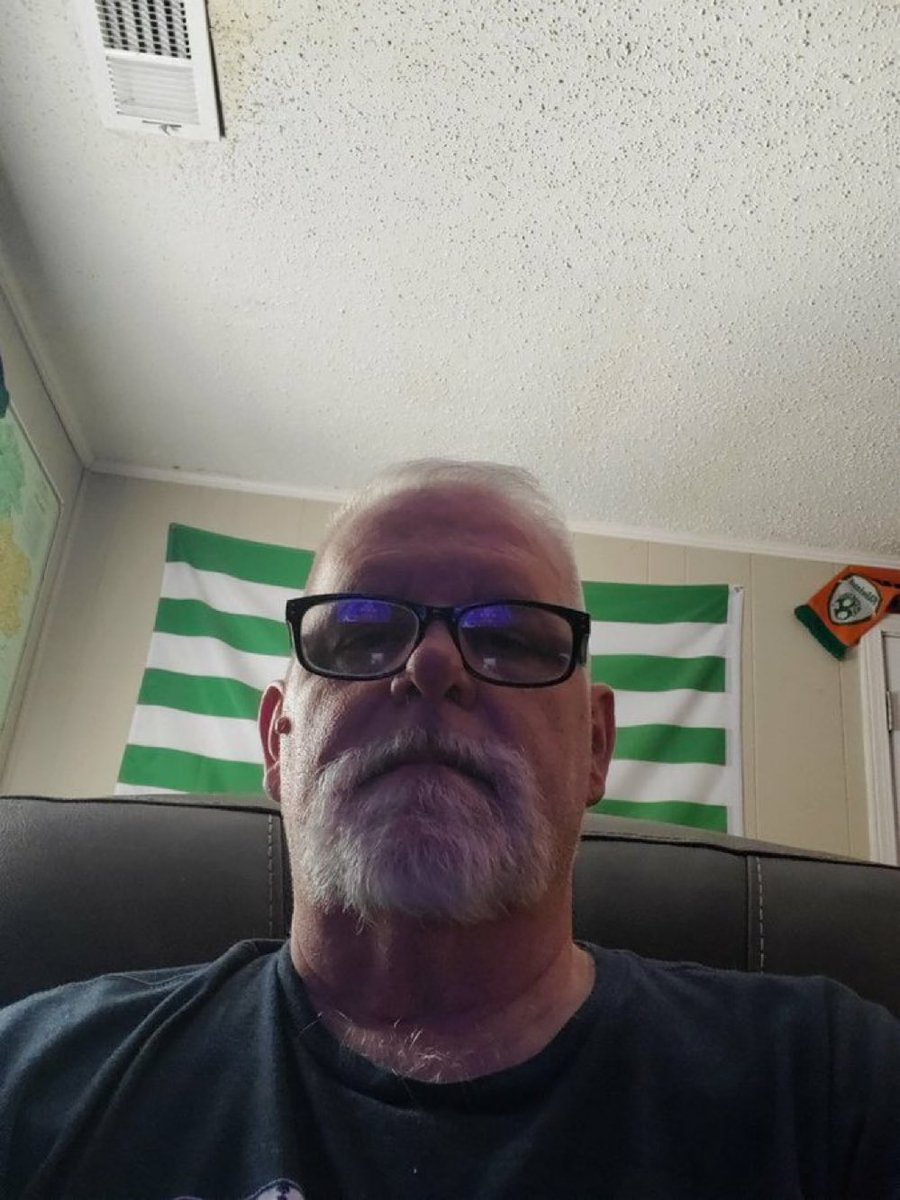 FloorCabj98's tweet photo. I’m bored https://t.co/NoEy1hqF49