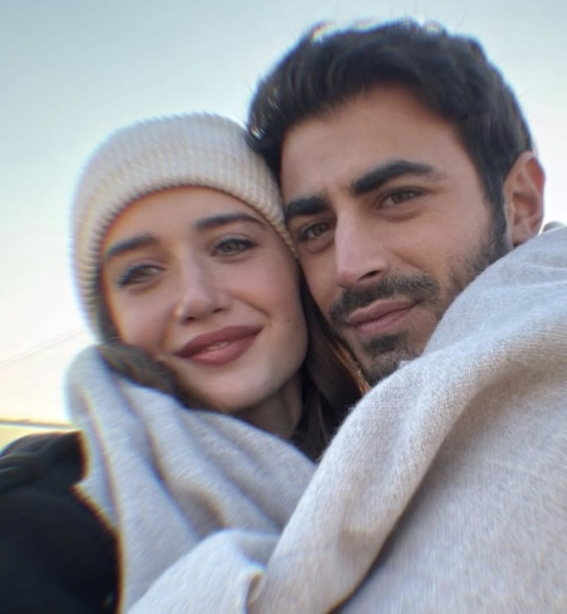ilsuxoxo's tweet photo. Appreciation post for Emin and İlsu. The way they delivered every emotion made it feel so real you could genuinely feel every moment through their performances They truly made us feel the weight of that moment with them🥹🩵
#Arafta #MerTeş https://t.co/a3bP9XD6tK