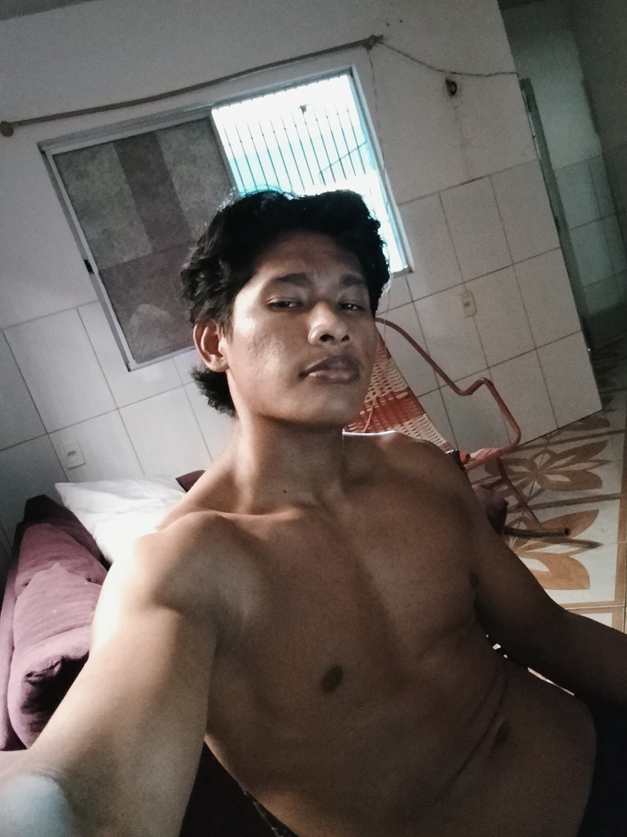 gmaky_'s tweet photo. How is the afternoon going there? 🥵 https://t.co/uBovBMuWs1