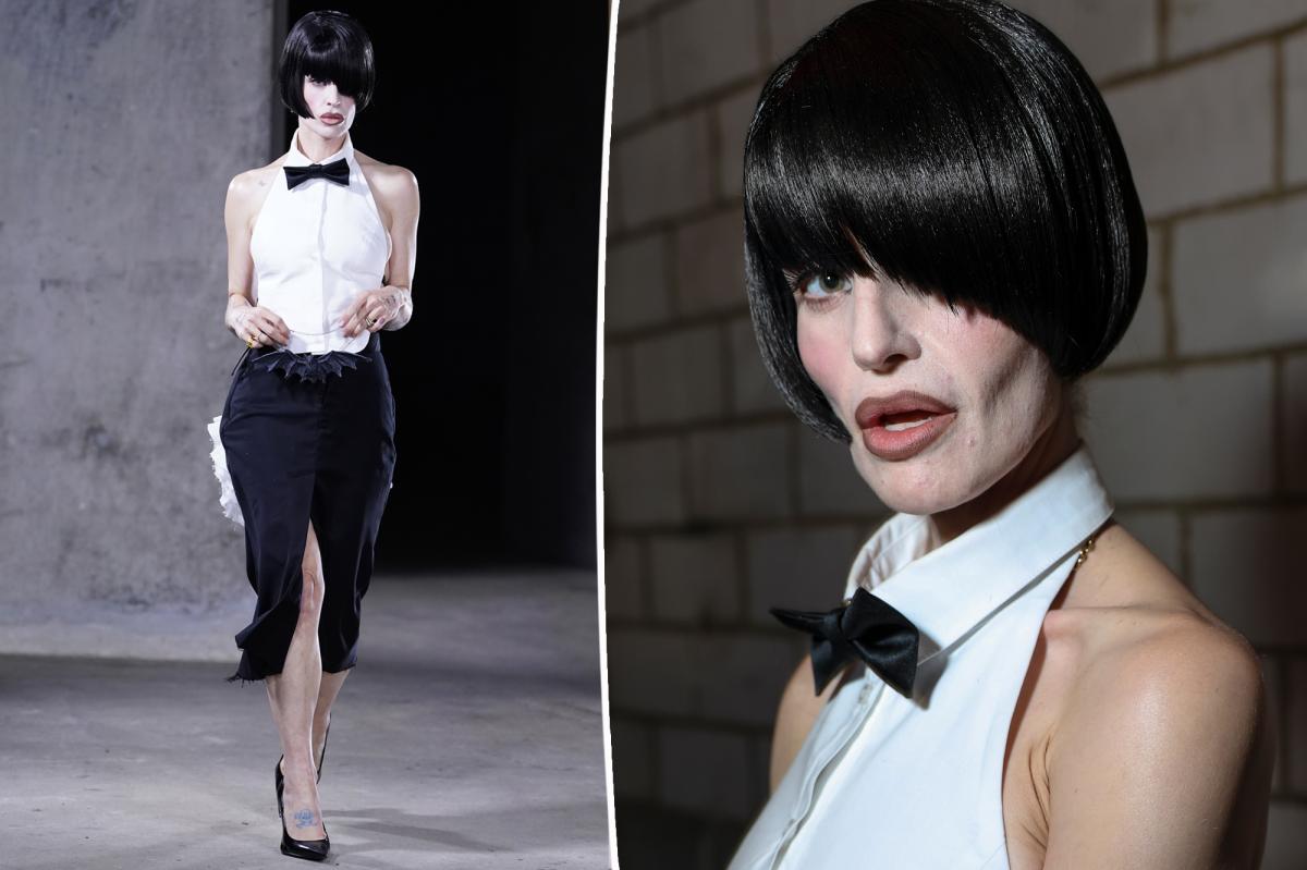 PageSix's tweet photo. Kelly Osbourne returns to runway and pays homage to her dad on OnlyFans catwalk https://t.co/C0zycpT9E3 https://t.co/eq0mfzd3Cp