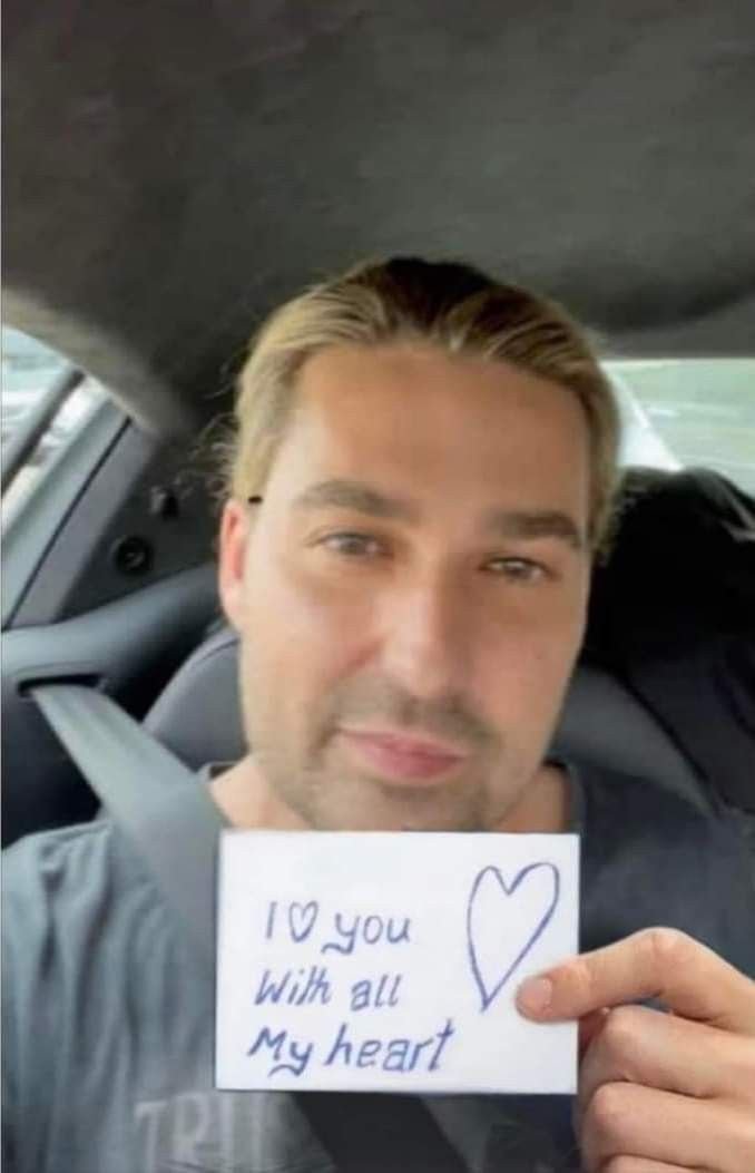 GarrettDavid131's tweet photo. Hi, thanks for being a good fan of mine, I took out time to appreciate my fans randomly, please I need you keep supporting me while I bring more entertainment to your way .

hope you're having a wonderful time?? https://t.co/XYsR5WSlv8