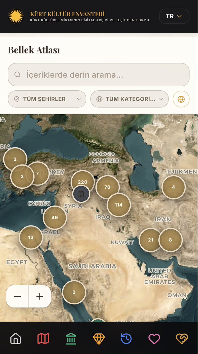 Yusufsaladin22's tweet photo. Bitlis'teki Hatuniyye Camisi'nin Dılmaçoğulları ile hiçbir alakası yok.
Bunu, Kürt mimari eserleri üzerine hazırladığım web sitemde de yazdım.

Banisi/yaptıran kişi Bitlis Rojkan Kürtleri'nden Emir Şeref Beg'in annesidir. https://t.co/XgY2TwkSkD