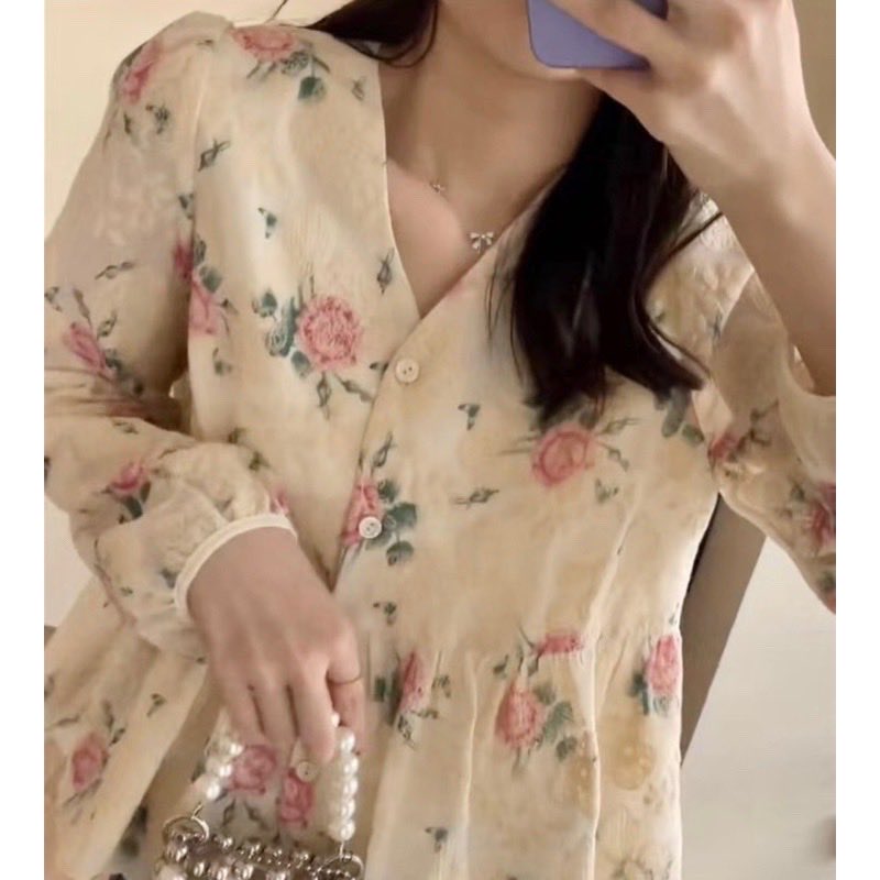 meymoiree's tweet photo. buat maba cocok sih ini outfit ke kampuss biar ga bosen sama kemeja yang itu itu aja biar makin semangat kuliah nya + model nya juga baguss jadi kalo diajak nongkrong mendadak abis kelas juga masih oke bgtt https://t.co/ZiAPb3FoLq