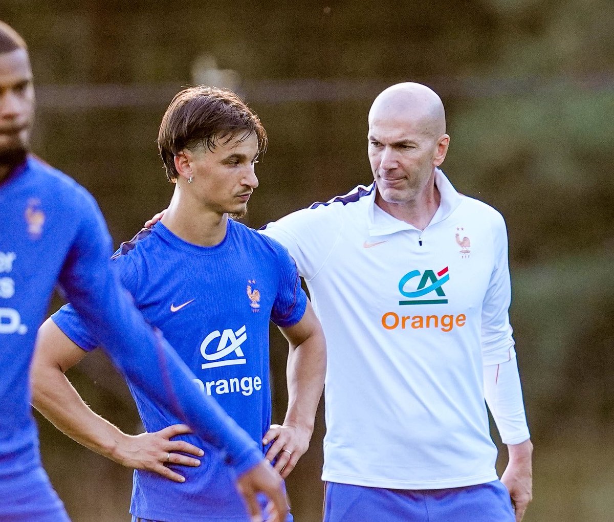 team_srfc's tweet photo. Estéban Lepaul et un fan. 😍🇫🇷 https://t.co/euNy5cvzYQ