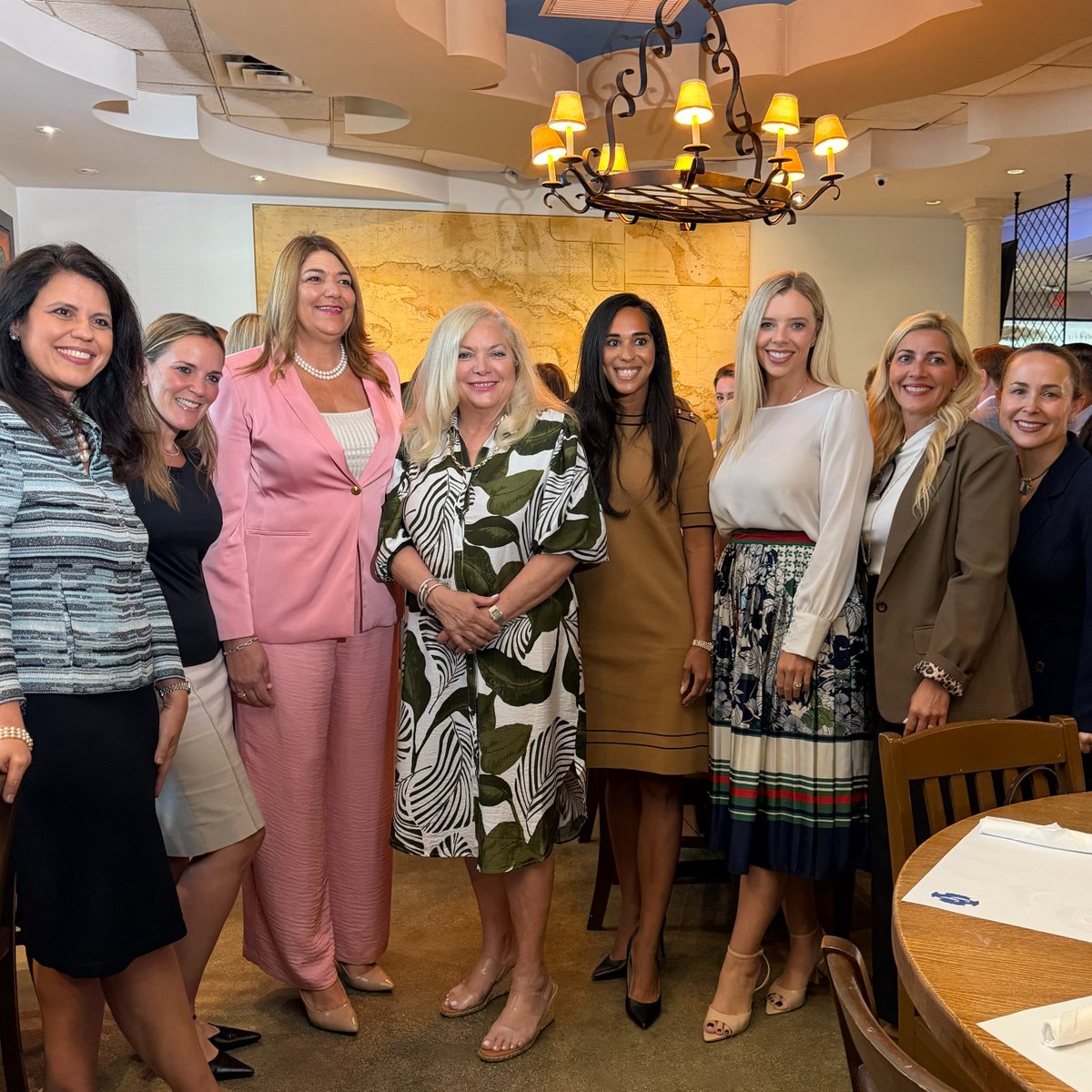 mdcpresident's tweet photo. Strong communities are built when we listen to one another and stay focused on the issues shaping people’s everyday lives.

Thank you, @ErikaDonalds, for a thoughtful conversation on education, mental health, workforce and Florida’s promise! 

These issues are deeply connected to the strength and well-being of our families and communities.