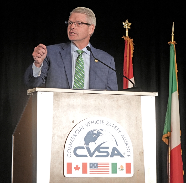 FMCSA's tweet photo. FMCSA helped kick off the @CVSA Annual Convention and Expo today in Orlando, bringing together commercial motor vehicle safety leaders from across North America.

Keeping our roadways safe takes all of us, especially strong partnerships among federal, state, and local agencies, law enforcement, the motor carrier industry, and other safety stakeholders. Events like this create an important forum to share expertise, align priorities, and develop coordinated, strategic approaches to the CMV safety challenges we face across North America.

We’re grateful to our law enforcement partners and all those working every day to make our roads safer for everyone. 
#RoadwaySafety #CMVSafety #CVSA #FHP