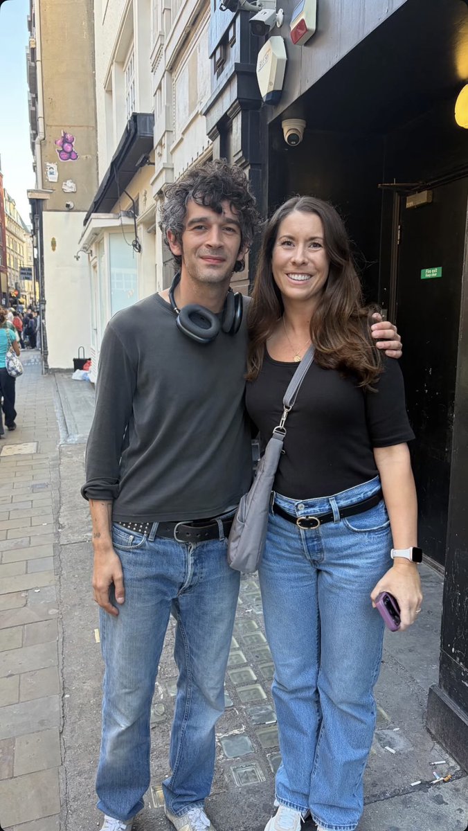 the1975__news's tweet photo. Matty in London. 

Credit: bethany.veasey 
#the1975 https://t.co/kHYkHnjdZJ