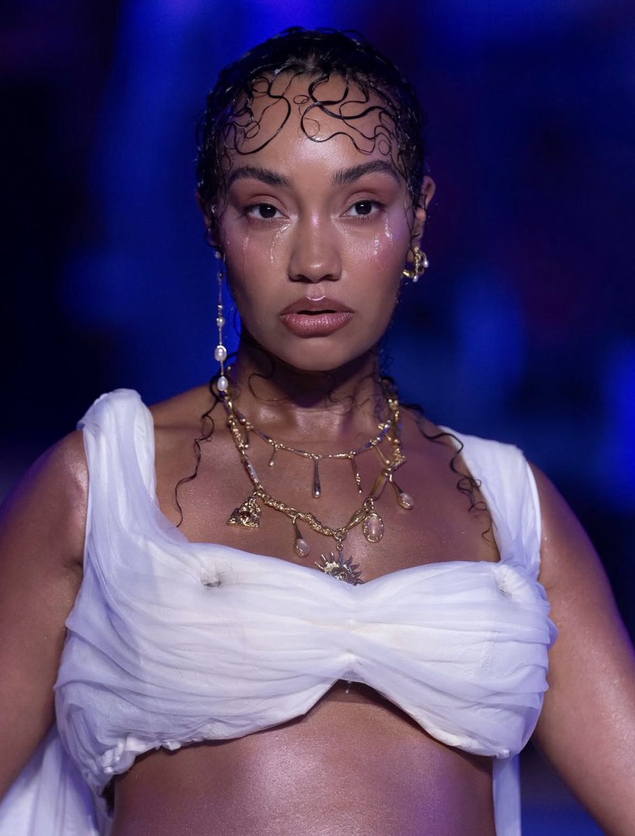 jxdepinnock's tweet photo. a literal goddess https://t.co/wOB15ToAOm