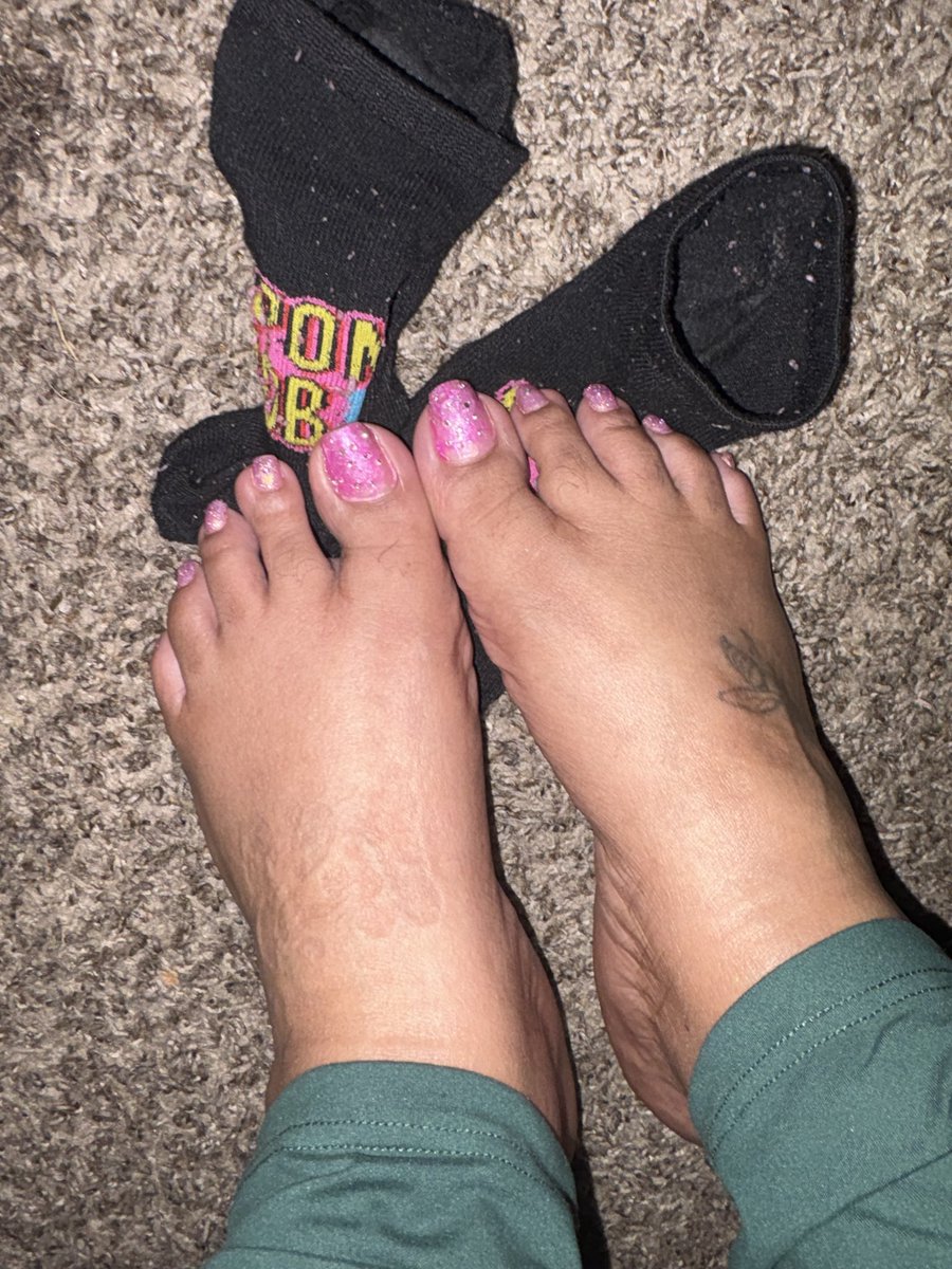 TastyTenToes's tweet photo. Monday Toe Madness https://t.co/Xhhnvbo3G8