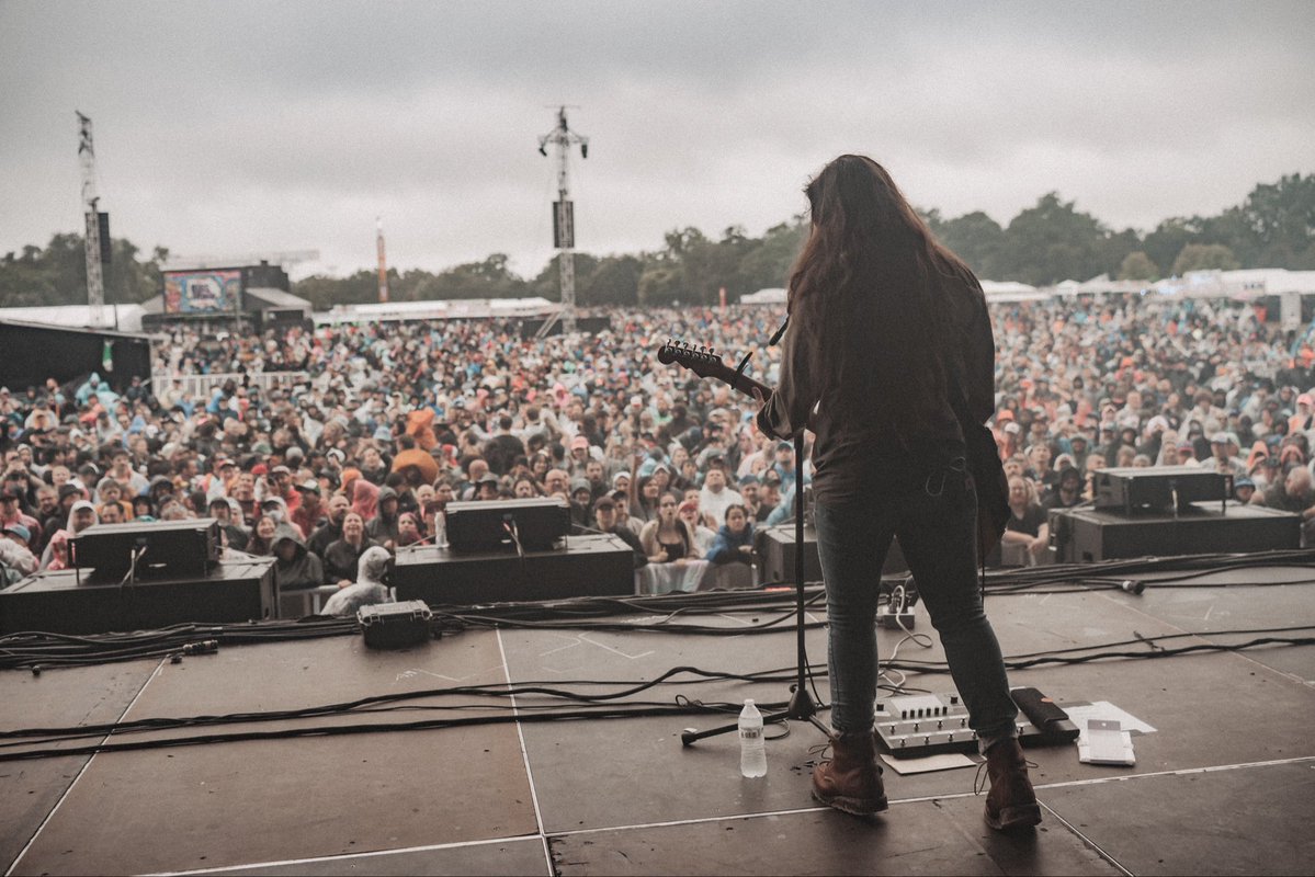 SincereEngineer's tweet photo. thank you @RiotFest for havin us and thank you all for hangin out with us yesterday in the rain 💕 

📸: @TheKodakChris https://t.co/Fe6MKVSQsM
