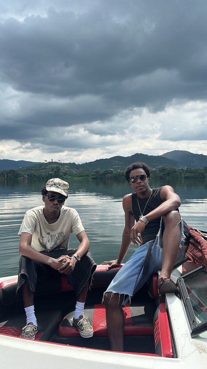 _madeinghana_'s tweet photo. Glacier boys !🌋 https://t.co/ePI6sBe9ix