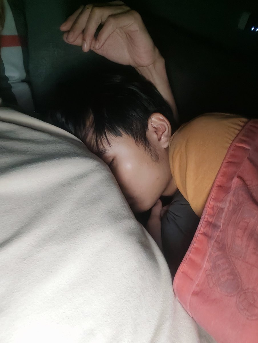 Bandza1411's tweet photo. ดื้นให���มันน้อยลงนิดนึง จะน่ารักกว่านี้นะ https://t.co/Zl5AoK7xaK