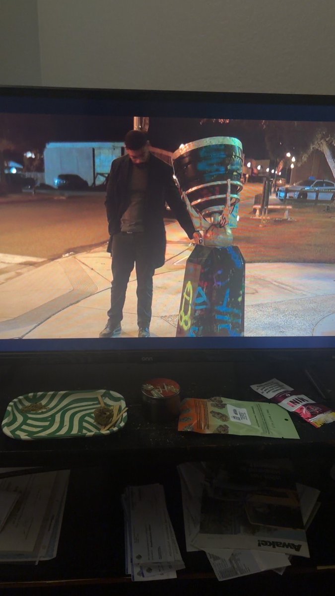 SLIME_belief1's tweet photo. Patriots won
Lanterns episode is lit
Gas that I’m rolling is lit
#lanterns #patsnation https://t.co/m9i12Tmci7