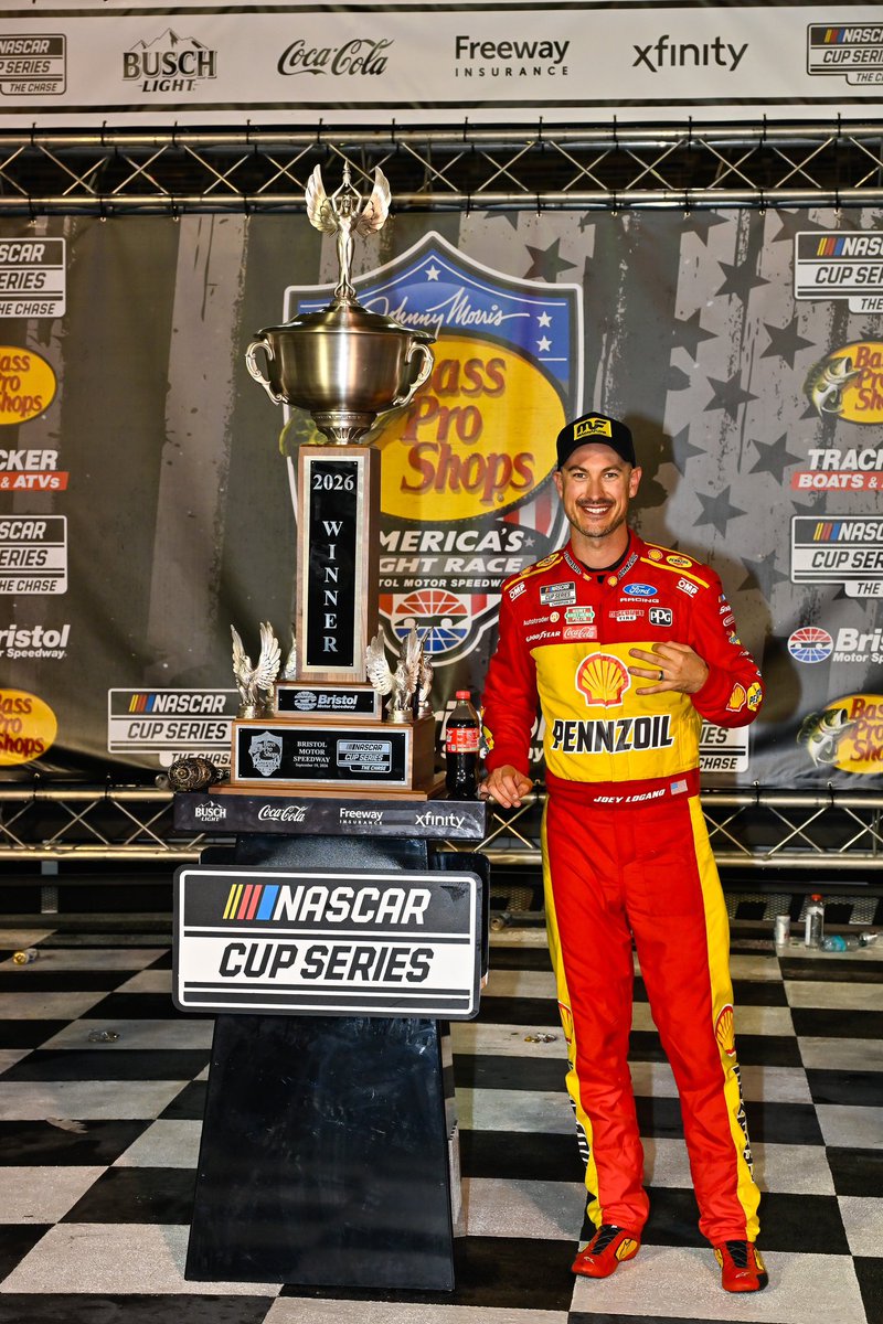 Magnaflow's tweet photo. Joey wins again!

Congratulations to Team #MagnaFlow @joeylogano on his win this weekend at Bristol, his 40th career Cup Series 🥇 https://t.co/Dbj6uPkQMK