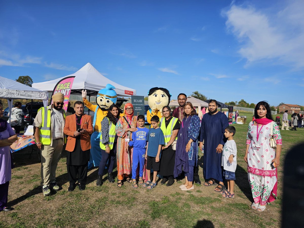 RedbridgeIndys's tweet photo. 🎉 A fantastic day at Punjabi Fest! 🎉

It was wonderful to see Mayfield School come alive as the local community gathered to celebrate Punjabi culture, music, food and heritage. ❤️

From delicious desi street food and shopping stalls to live entertainment, Punjabi mascots and family activities, there was something for everyone.

But the best part was seeing people of different backgrounds and generations coming together, celebrating the rich culture and diversity that makes Redbridge such a special place.

A huge thank you to the organisers, volunteers, performers, stallholders and everyone who helped make Punjabi Fest such a vibrant and enjoyable community event. 🙌

Great culture. Great community. Great day! 🎶

#PunjabiFest #Redbridge #Mayfield #Community #PunjabiCulture #RedbridgeIndependents