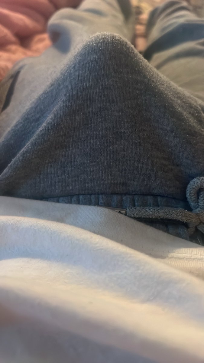 Michirfgj's tweet photo. Busco a alguien para mandarnos fotó pn tengo 21🔄 años https://t.co/9MXRDOBQlz