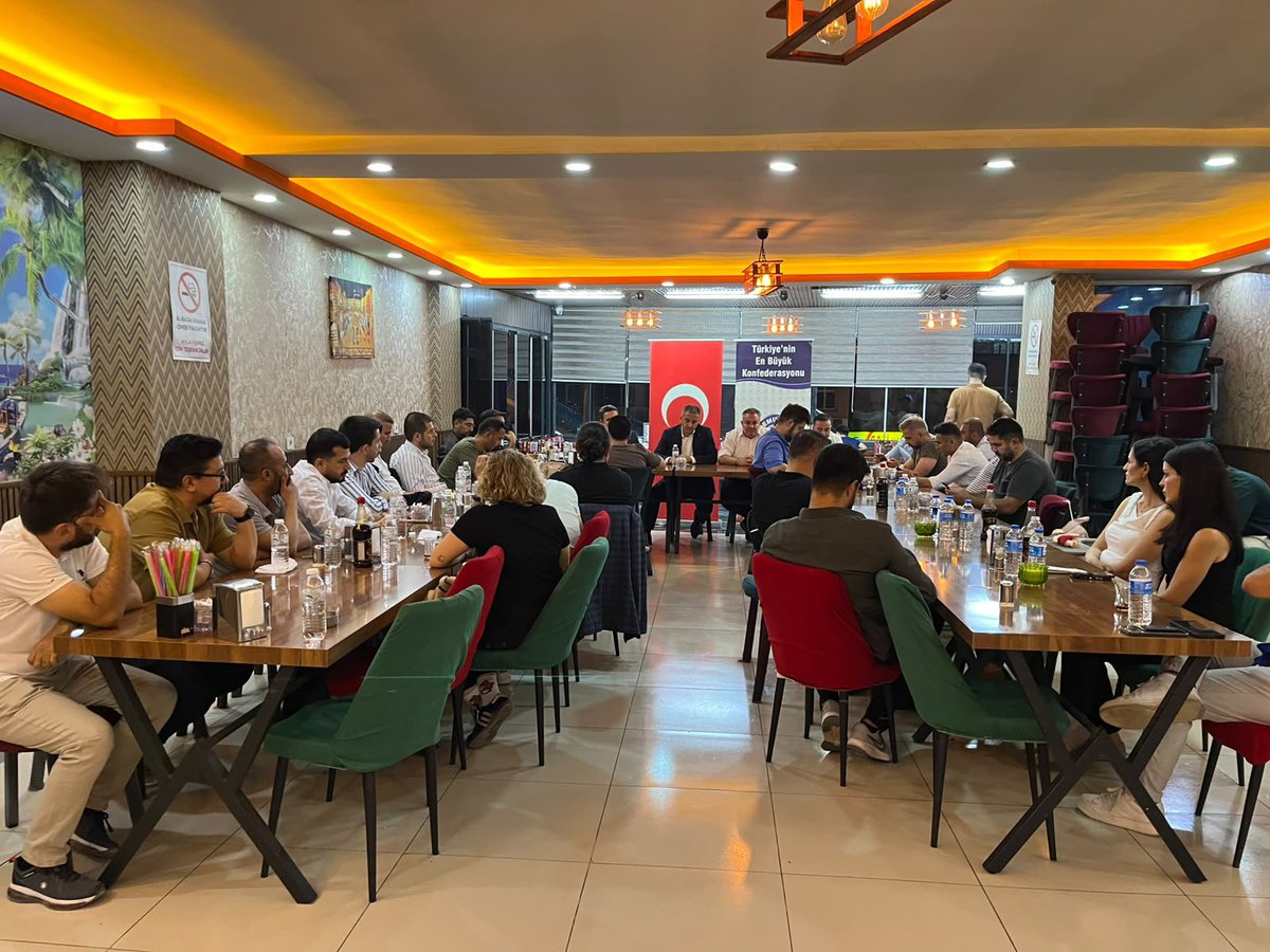 AbdullahCati's tweet photo. 📍SİLOPİ

BİRLİĞİMİZ GÜCÜMÜZ, KARDEŞLİĞİMİZ TEMİNATIMIZDIR

Şırnak Eğitim-Bir-Sen 8. Olağan Genel Kurul sürecimiz kapsamında, Silopi İlçe Başkanımız Bilal Aksoy, yönetim kurulumuz ve kıymetli delege adaylarımızla bir araya geldik.

Tek listeyle, birlik ve beraberlik içerisinde yürüteceğimiz seçim sürecimizi; istişare, ortak akıl, teşkilat hukuku ve kardeşlik anlayışıyla değerlendirdik.

Bizim için kazanan kişiler değil, Eğitim-Bir-Sen; kazanan Silopi, Şırnak ve teşkilat kardeşliğimiz olacaktır.

Enerjimizi birbirimizle mücadeleye değil; üyelerimizin hakkını savunmaya, sorunları çözmeye ve teşkilatımızı daha da güçlendirmeye harcayacağız.

Toplantımıza katılan tüm yol arkadaşlarımıza teşekkür ediyor, 8. Olağan Genel Kurul sürecimizin hayırlara vesile olmasını diliyorum.

Birlikte güçlüyüz.
Birlikte Eğitim-Bir-Sen’iz.
Birlikte Şırnak’ız.

#EğitimBirSen #Şırnak #Silopi #BirlikteGüçlüyüz