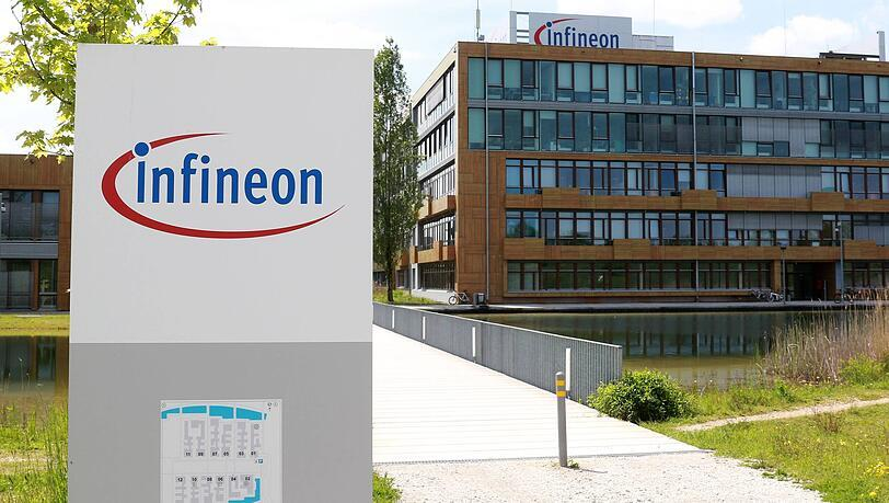 JohnSmith72dro's tweet photo. 🇩🇪 Infineon

Infineon is making noise in Germany today. 🇩🇪⚡
The chipmaker was up around 2.4% as European semiconductor stocks rallied.
Is Europe building a stronger position in the global chip race? https://t.co/6PjZ4uMKIo