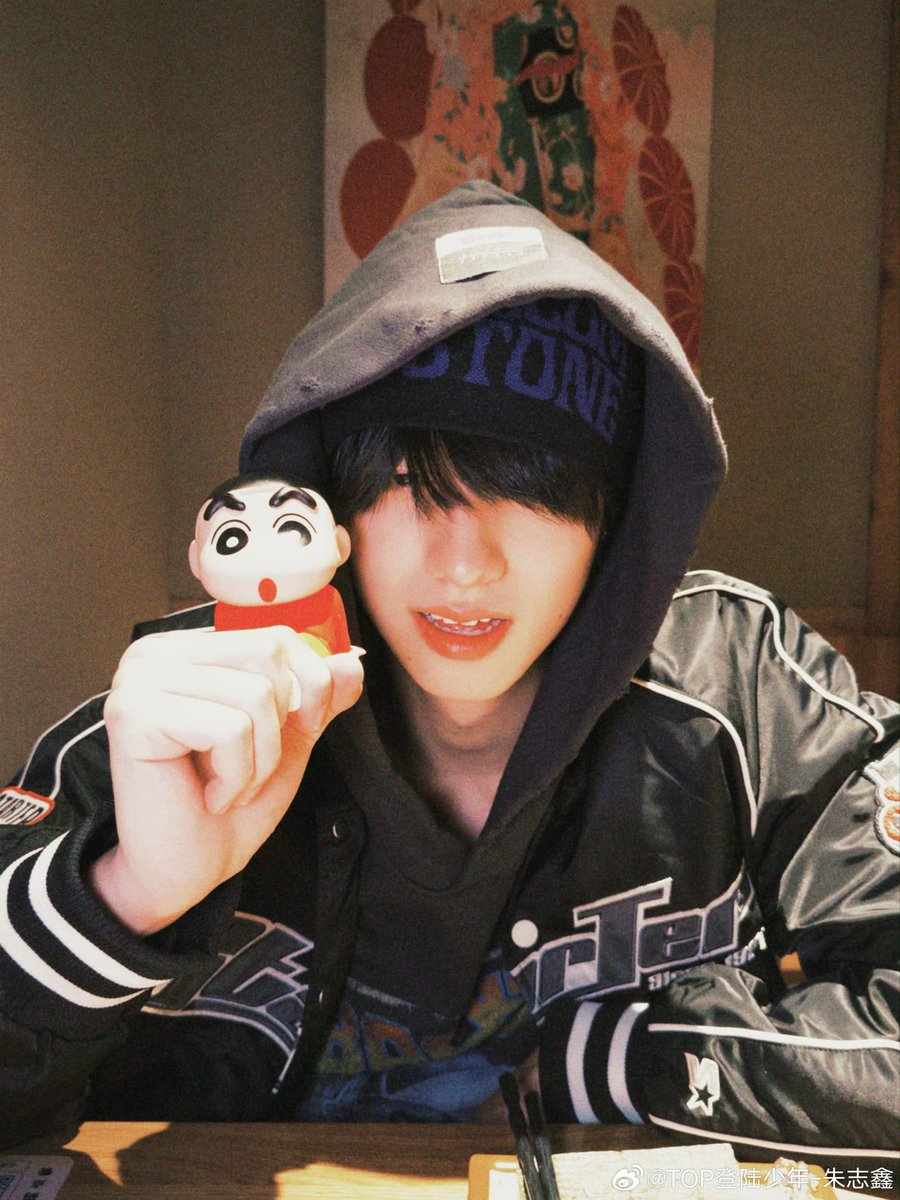 yxbsymhds's tweet photo. 这张照片超级无敌的骚 像网黄营业照 眼神失焦还张嘴感觉已经被夹的爽到失神了 https://t.co/6hlw0Vdzxi