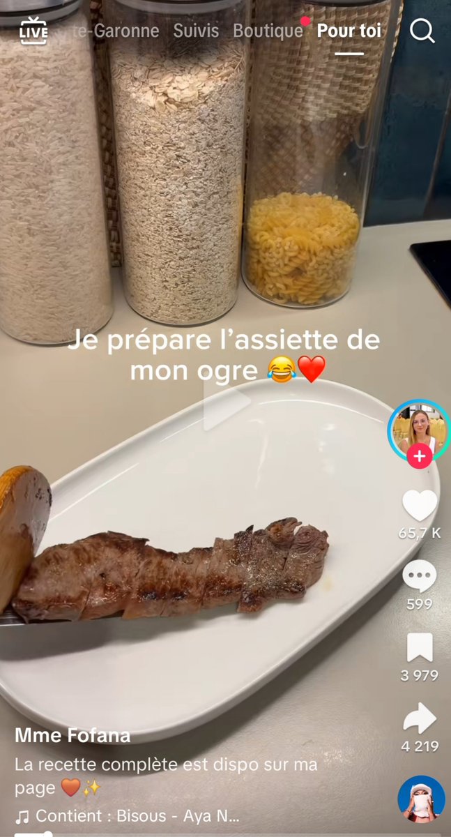 yawiligsoul's tweet photo. Quel ogre ?? Ptdrrr on est d'accord c'est une entrée son assiette là ou c'est moi le tank https://t.co/gxtdigo5U1