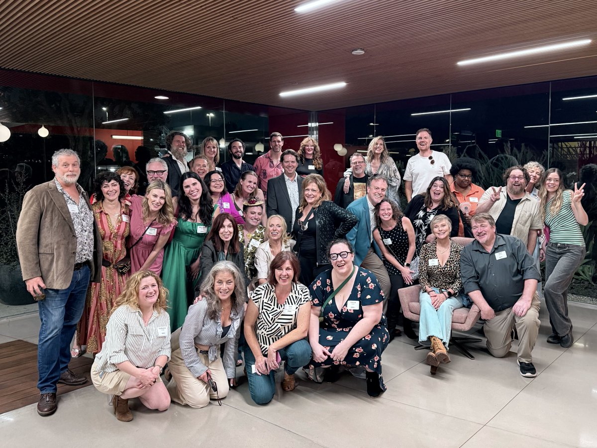 audiobooks's tweet photo. Audiobook professionals came together coast to coast for recent APA Socials in Los Angeles and New York City.

It was great to see members connecting and spending time together outside the booth.

Become an APA member, and we’ll see you at the next one! https://t.co/SOclVYJmvz
