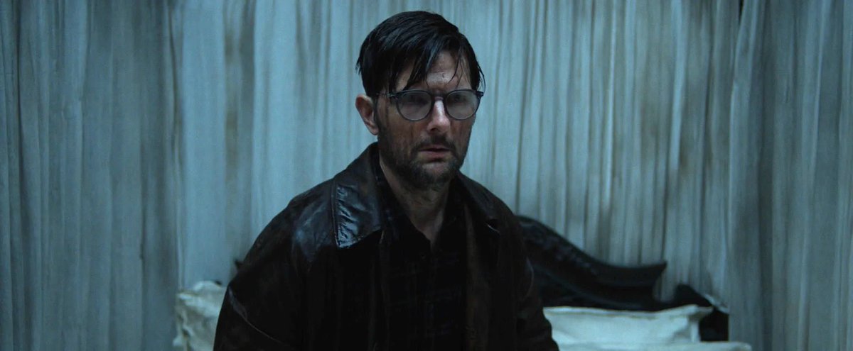 BenjyBox's tweet photo. Damian McCarthy’s HOKUM might lowkey be the best SILENT HILL movie we’ve ever had. Ohm Bauman feels like James Sunderland to me. A deeply damaged man carrying grief and buried guilt, drawn to a place that slowly forces him to confront everything he’s spent his life running from. https://t.co/iA3Ysl8nA5