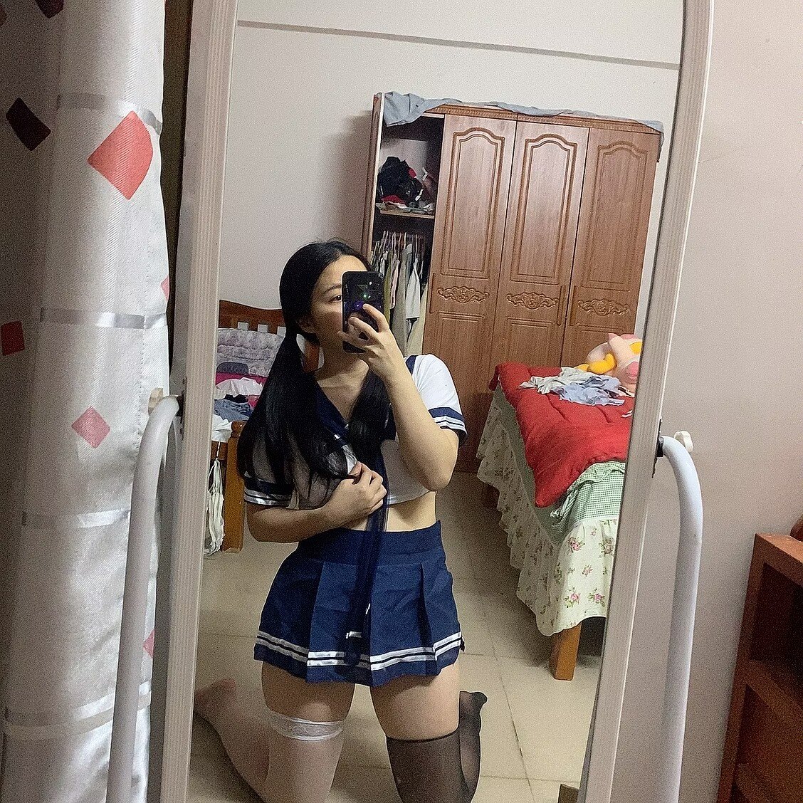npi3np's tweet photo. 有人恶意乱发我女友拍的私照吗，绿瘾犯了想看陌生人恶意存图羞辱我女友拍的照片 https://t.co/imeOJpkjB1