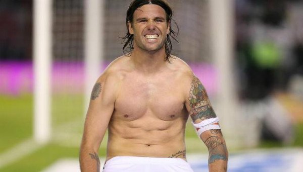 OrbitaRiver's tweet photo. Feliz cumple a mi idolo de chico, de grande y hasta cuando me muera. Te amo, Cavegol. Muchas gracias, Fernando. https://t.co/A6XPDSJRmV