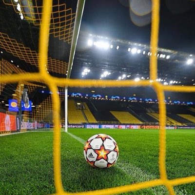 SportX011's tweet photo. #صورة_جديدة_للملف_الشخصي  
السلام عليكم قناة جديدة على اخبار كرة القدم .
رائيكم شنو تبون نقدم لكم ♥️ https://t.co/KQQX3RXSy9