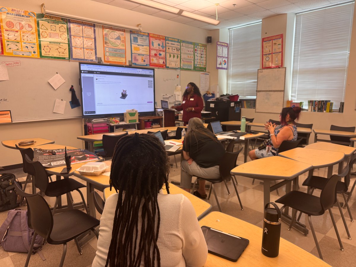 apsitjacque's tweet photo. Exciting things are taking shape! 🎨📐 Explored @ClassVR with @APSMidtown Geometry teachers to plan a project connecting art + geometry through virtual field trips and real-world application. 🥽✨. 🥽 @APSInstructTech @apsitnatasha https://t.co/bA9T9rxnJm