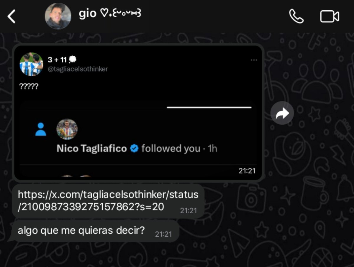 gatoderosario's tweet photo. -⠀ ⠀ ︎ ⠀⠀# TAGLIACELSO  |  AU ! 

⋆ donde nicolas sigue sin querer a una cuenta tagliacelso con su cuenta principal al creer que está en su side y eso llega a oidos de giovani. https://t.co/oWCXjJqIxD