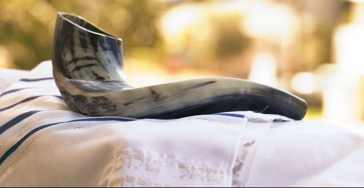 JasonMiyaresVA's tweet photo. G’mar Chatima Tova to all my Jewish friends.  Hoping that the year ahead is sealed for good and full of Blessings. https://t.co/BcEadM0kS6