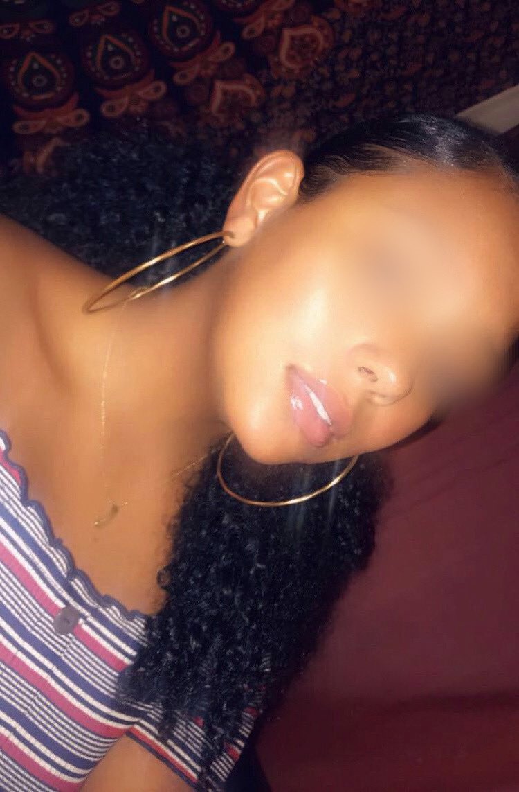 ItsMamaChanty's tweet photo. The only kind of full face you’ll ever get. Faceless or not I can control you 

Now go buy mama something nice https://t.co/JJ8wySnVPa