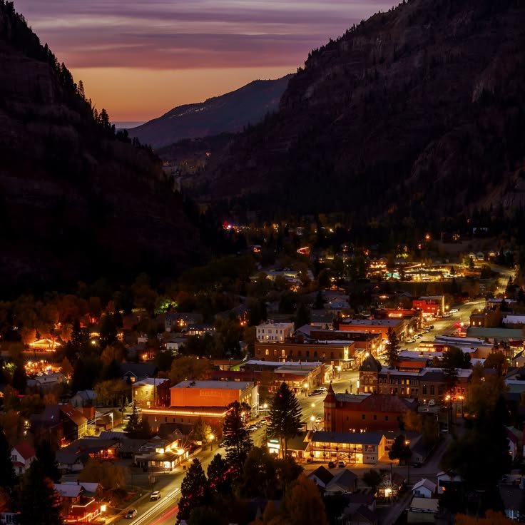 Oklahoma45678's tweet photo. Ouray, Colorado, USA 🇺🇸📍 https://t.co/UIvhcqJbJJ