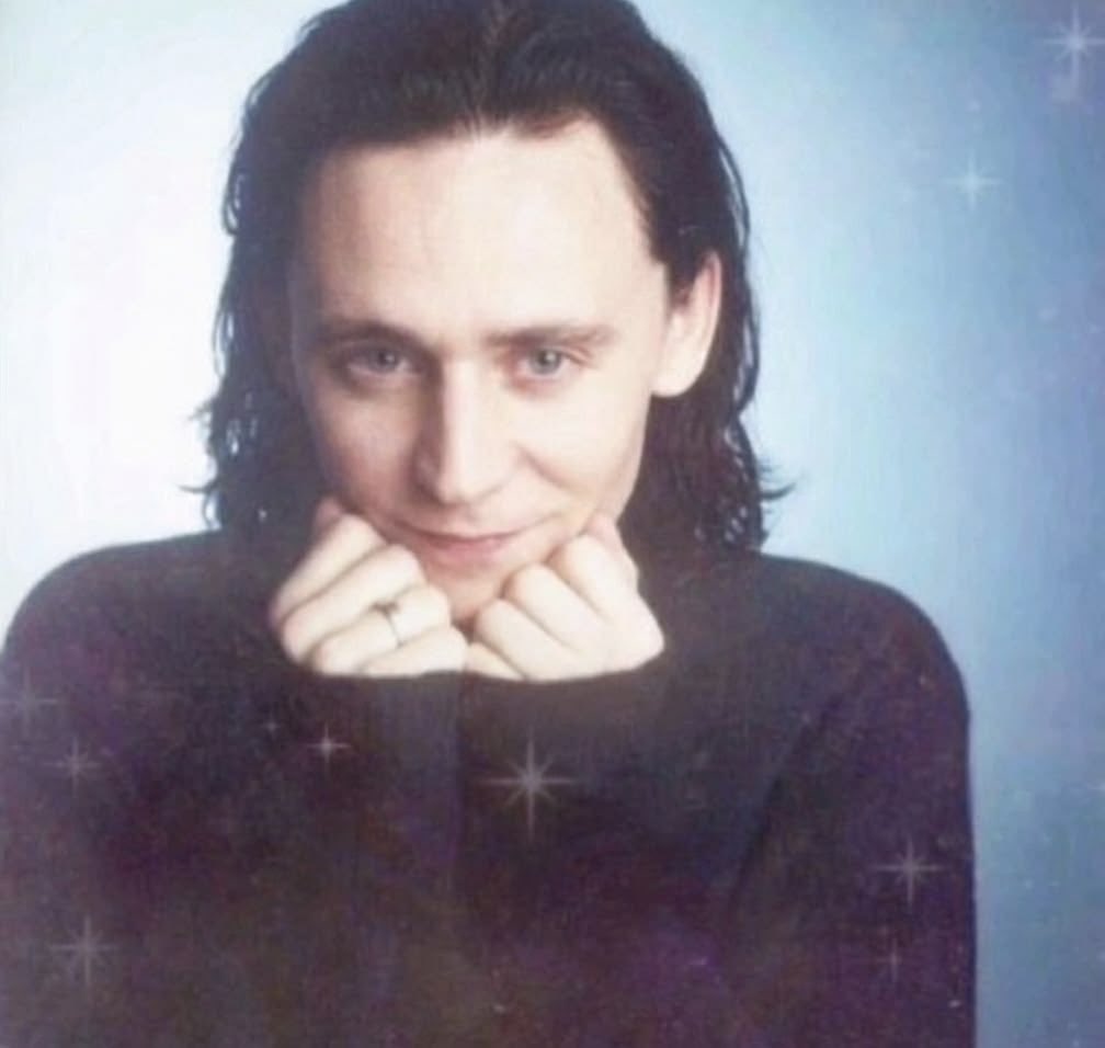 rilkerommel's tweet photo. hi #rdrtwt please oomf me up i may be shy but i dont bite i promise https://t.co/1QejNbF4Pm