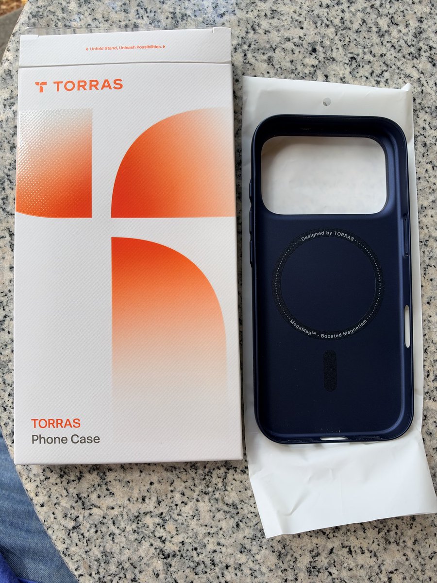 Treyrsmith's tweet photo. Check out this ultra-thin MagSafe case by Torras for the iPhone 18 Pro. Itβs so thin itβs like having no case at all (except it feels great in the hand). #OutsideWithTORRAS #Ostandshot https://t.co/yBmMrYv86T