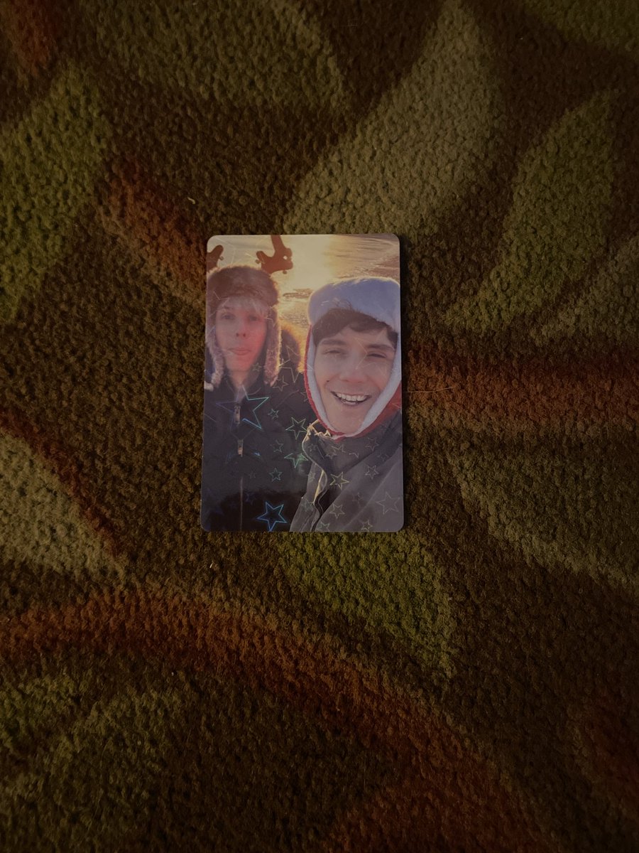 SmileyLarz's tweet photo. Photo card pulls! #hardlaunchtour
#hardlaunchspoilers https://t.co/hGeyAMyPXm