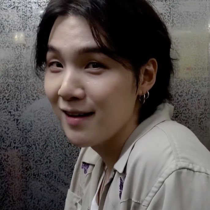hourIysuga's tweet photo. 😳 https://t.co/kLWsQsbouH