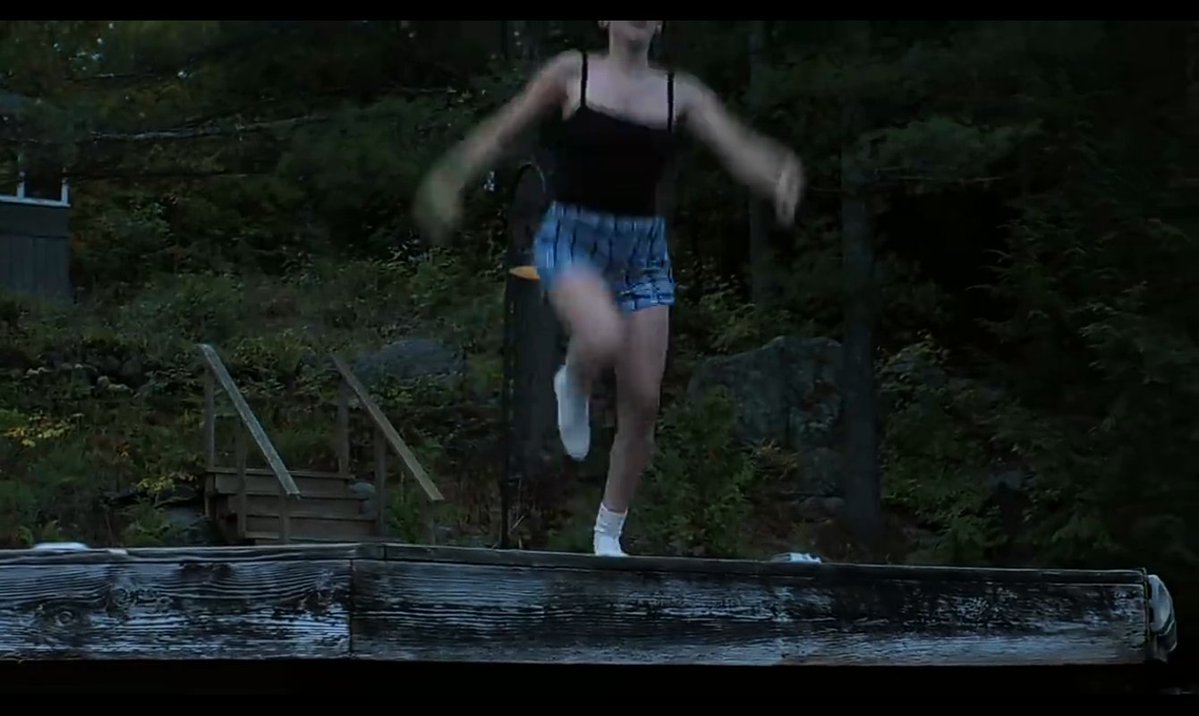 aaomnr's tweet photo. @stresskippw They should've made Annie ride a jetski instead of jumping into the lake in front of the cottage

Annie's intro = Ramona's finale
Ramona's intro = Annie's finale https://t.co/Gua5gewlg0