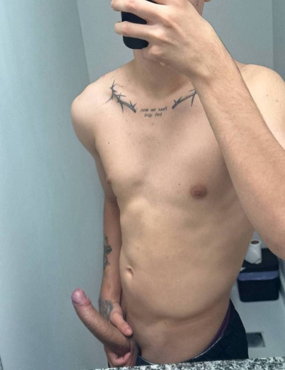 NovimJogador's tweet photo. Novim da cabecinha rosinha goz@ndo no banho 🍆🍓🥵

Completo⬇️🔞
https://t.co/dK6LC6EUUJ https://t.co/NzQhWD9BBx