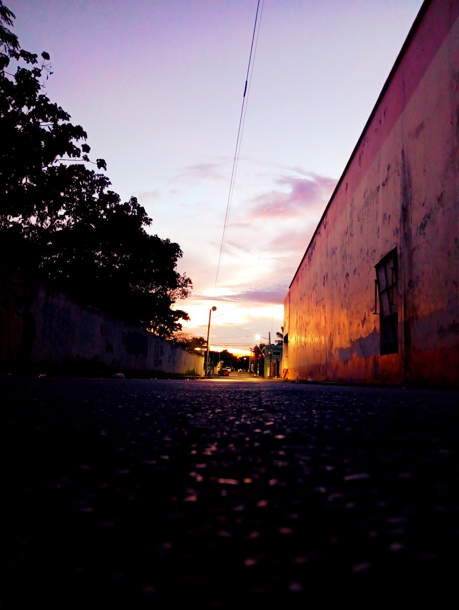 Dime_Javo's tweet photo. Atardecer de hoy https://t.co/N4rfjANcc7