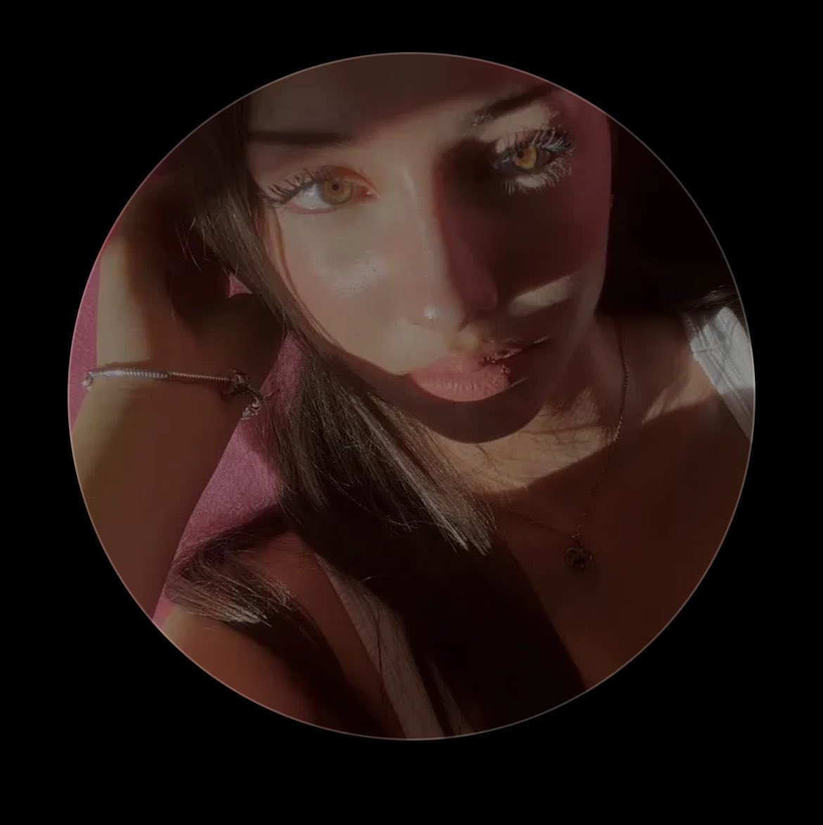 kissthetring's tweet photo. #noticing https://t.co/cz8oG5xhXh