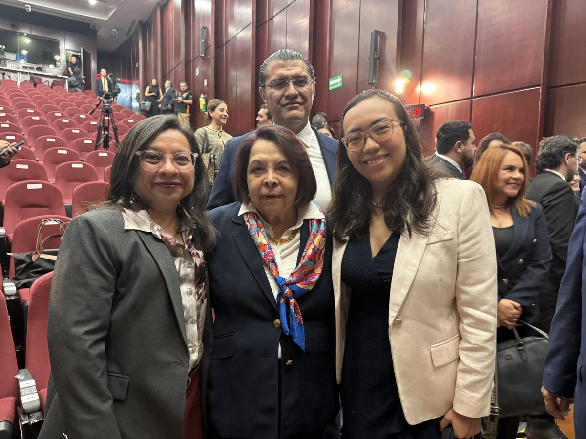 gabyvilledam's tweet photo. Hoy acompañé al Tribunal de Disciplina Judicial en su primer aniversario.

Agradezco a su Magistrada Presidenta, Celia Maya García, por la invitación y por este encuentro institucional. 

#TDJContigo #PoderJudicial #GabyVilleda https://t.co/jrpTEipfpH
