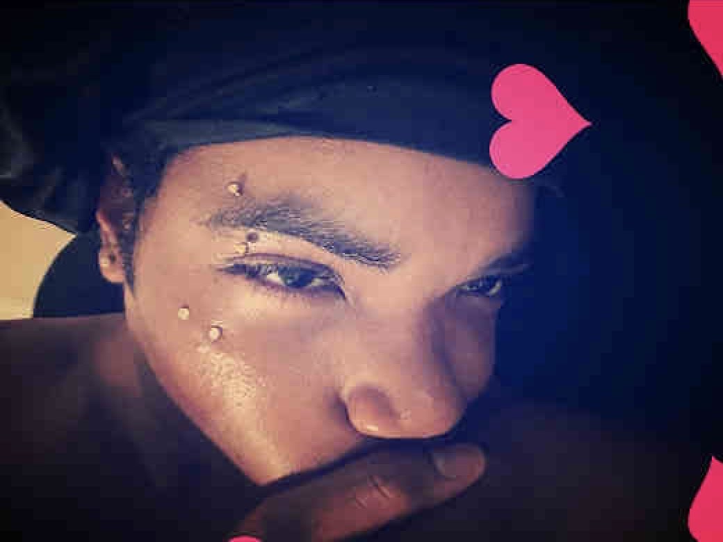 lustt777's tweet photo. Meow🦇#mlm https://t.co/DGzaKzCIyv