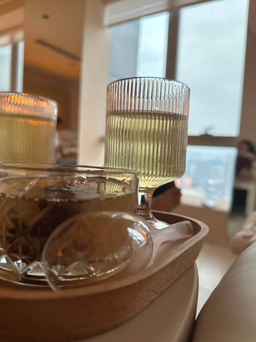AzizOlle's tweet photo. Just lit the vanilla candle, wrapped in my favorite knit blanket, and the rain’s tapping on the window—perfect cozy Tuesday evening at home.， https://t.co/IpqD7HEU9n