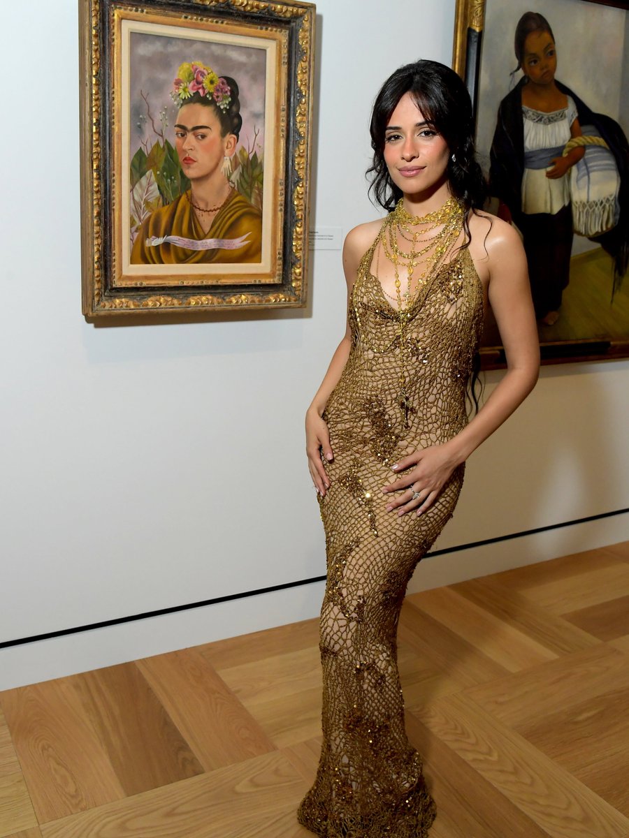 RaviRRana's tweet photo. @TrendsCrave Seeing Camila Cabello in New York immediately puts about five of her songs back in your head at once.
@camila_cabello
#CamilaCabello #Senorita #Havana #PopStar #SpottingInNYC @CamilaCabelloBR https://t.co/5qhMfhVuVj