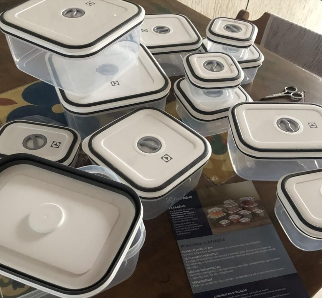 PegaPromosBR's tweet photo. OMBÃO DE POTE DE QUALIDADE

✅ Kit 12 Potes Herméticos de Plástico Electrolux

🔥 DE 129,90 | POR 70,03 no Pix
🎟️ CUPOM: TEMAQUI

🔗https://t.co/bgFV8WWRuu https://t.co/s114BEzqpr